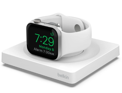 מטען נייד מהיר ל-Apple Watch – Belkin BoostCharge Pro, כולל כבל USB‑C ותמיכה ב־Fast Charging