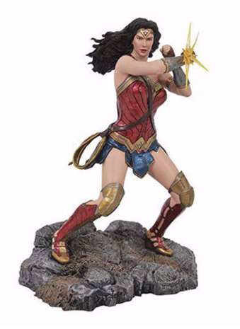 Wonder Woman 9" PVC Figure - פסל וונדר וומן