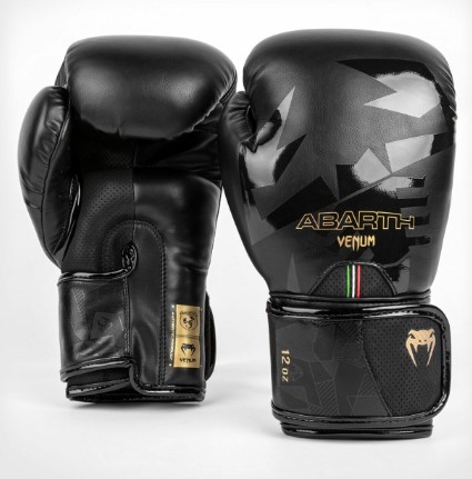 כפפות  איגרוף מקצועיות ABARTH x VENUM Boxing Gloves