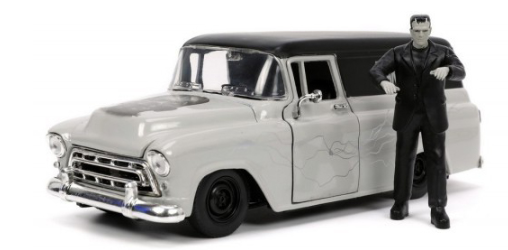 מכונית 1957 Chevy Suburban מעוצבת בהשראת פרנקנשטיין עם מבית Jada