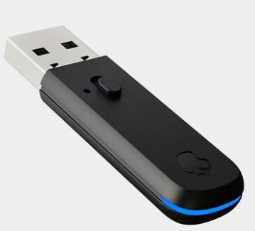 מתאם לאוזניות גיימינג סקולקנדי DUAL PLATFORM ULTRA LOW LATENCY DONGLE PC/PLAYSTATION